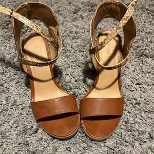 Charlotte Russe Tan and Brown Sandals
